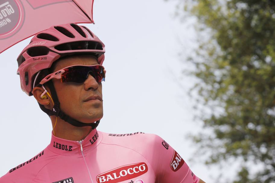 Alberto Contador al via della sesta tappa del Giro d&#39;Italia a Montecatini Terme. Afp
